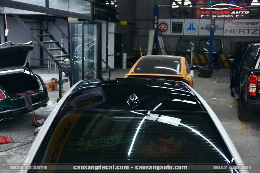 BMW 320i dán nóc PPF ARI UBLACK bóng như gương - Tính thẩm mỹ cao tạo nên giá trị