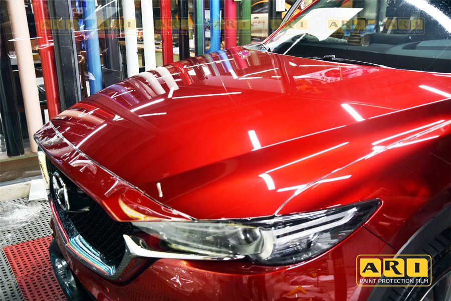 Capo xe Mazda CX5 sau khi được dán PPF tăng độ bóng lên gấp nhiều lần như phủ Ceramic