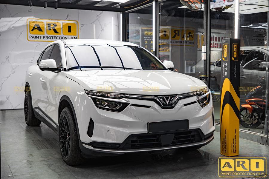 Dán PPF xe VinFast VF8 màu trắng