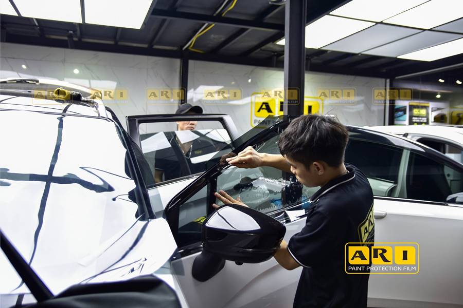 Địa chỉ dán phim cách nhiệt ô tô Quận 9 uy tín, giá tốt
