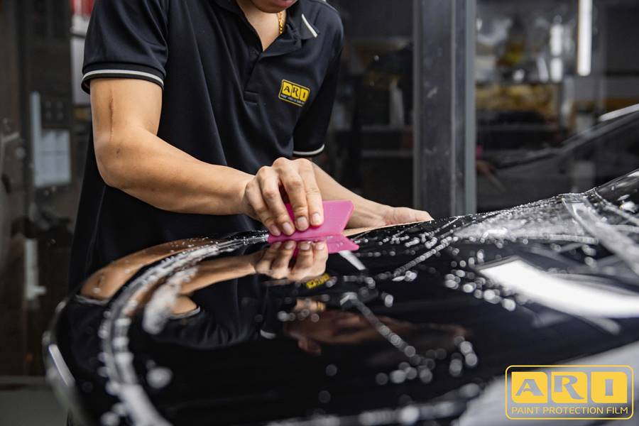 Dán PPF ô tô bảo vệ lớp sơn zin hiệu quả