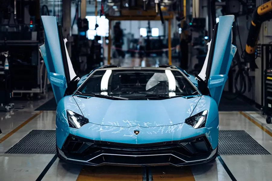 【HOT】Dán PPF xe Lamborghini. Chống trầy xước hiệu quả