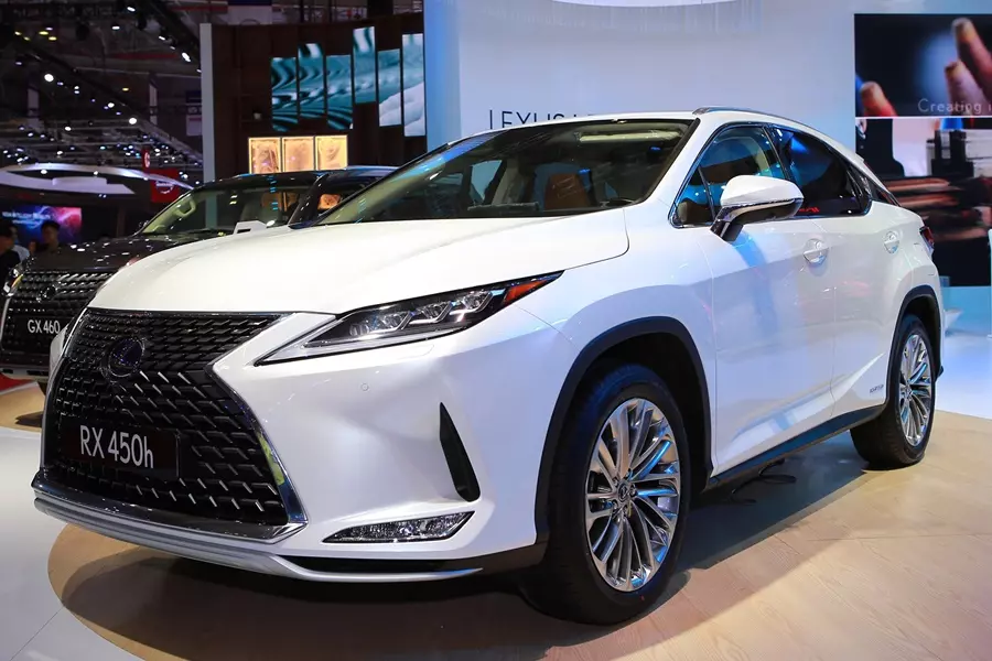 【HOT】Dán PPF xe Lexus. Bảo vệ sơn xe luôn sáng bóng