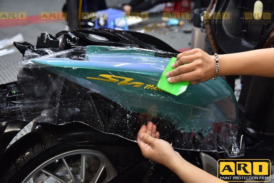 【TƯ VẤN】Nên dán PPF hay dán decal keo trong 3 lớp cho xe máy